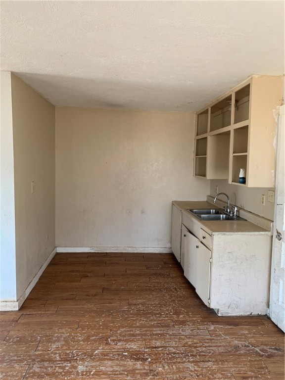 225 E Main St Property Photo 27