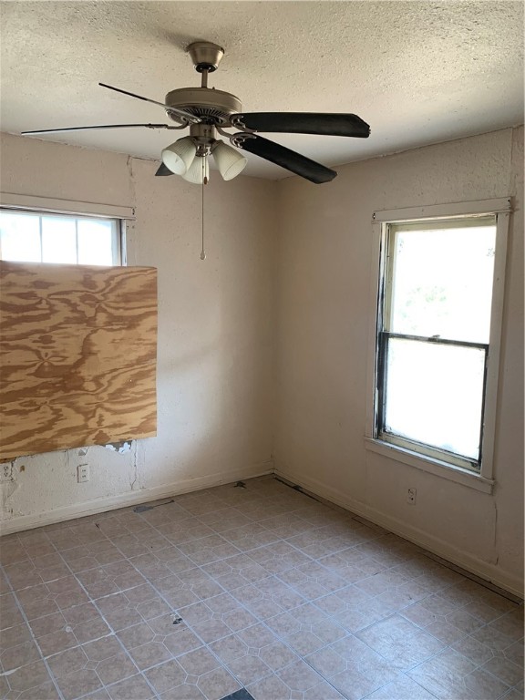 225 E Main St Property Photo 37