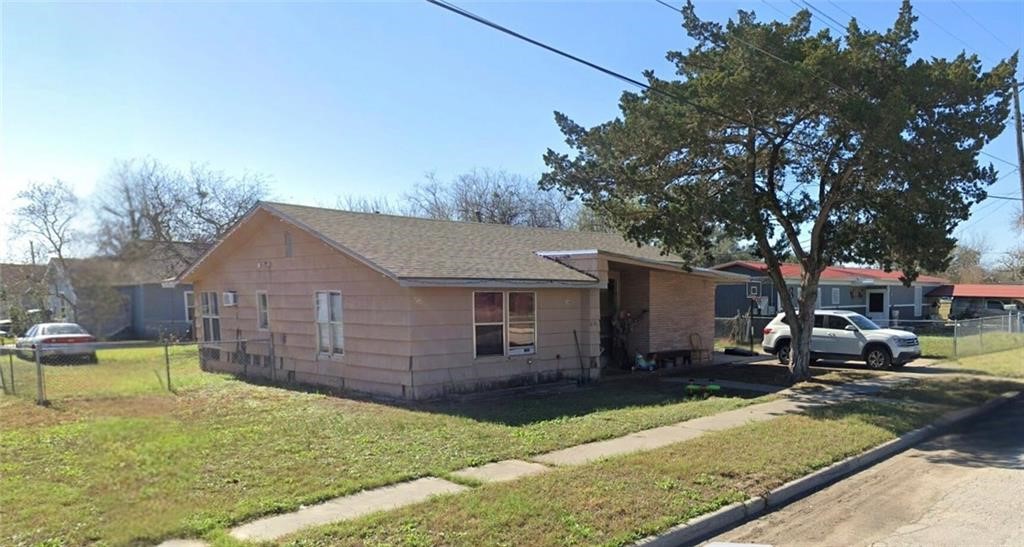 610 E Hayes St Property Photo