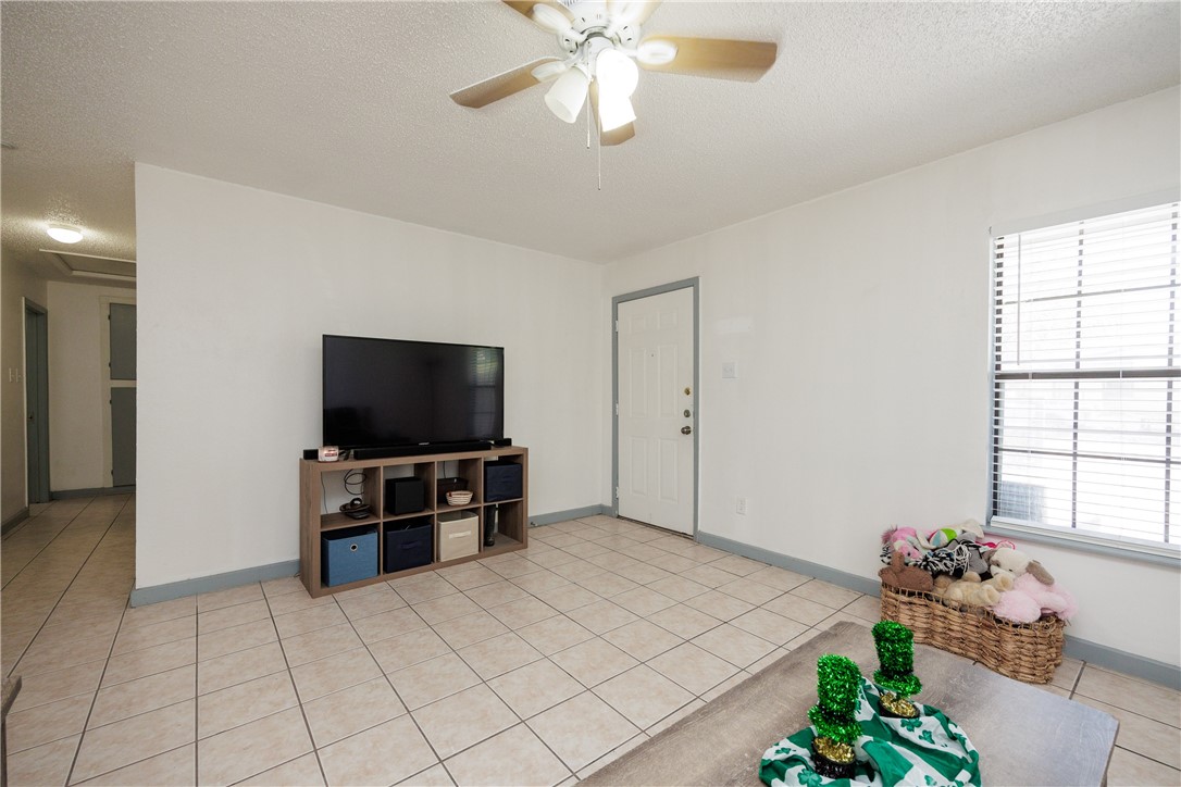 617 Villa Dr Property Photo 13