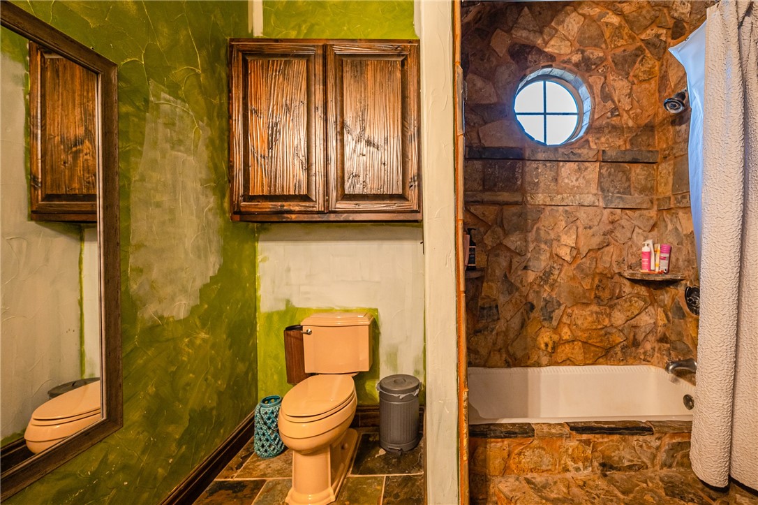 5 W Pond Property Photo 21