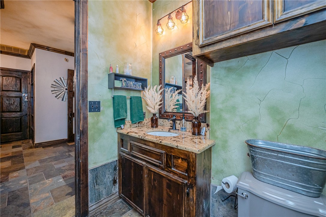 5 W Pond Property Photo 22