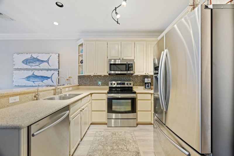 13922 Mingo Cay Ct Property Photo 4