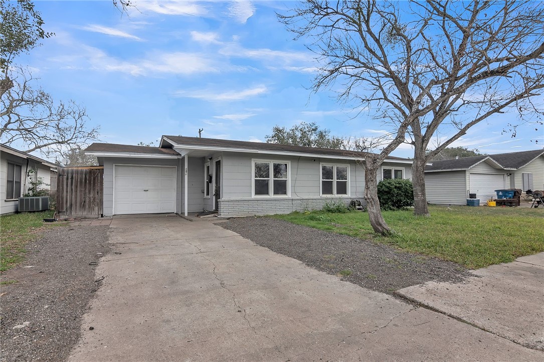 607 E Tubbs St Property Photo 10