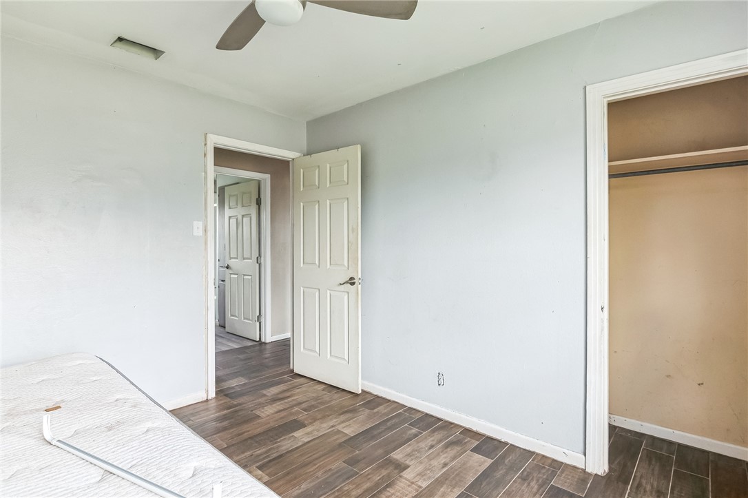 607 E Tubbs St Property Photo 23