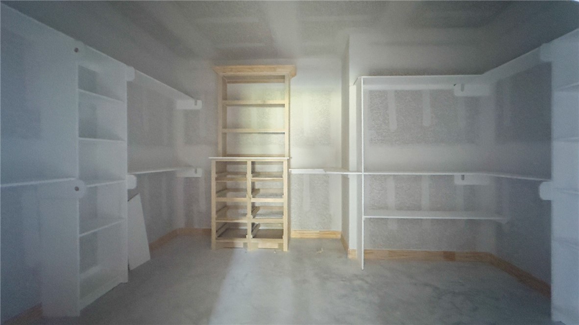 102 Oakmont Dr Property Photo 4