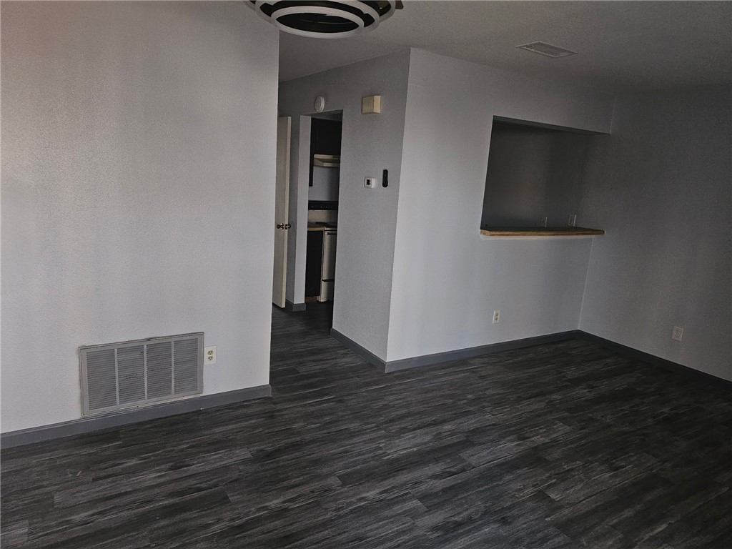 6702 Everhart K104 Property Photo 4