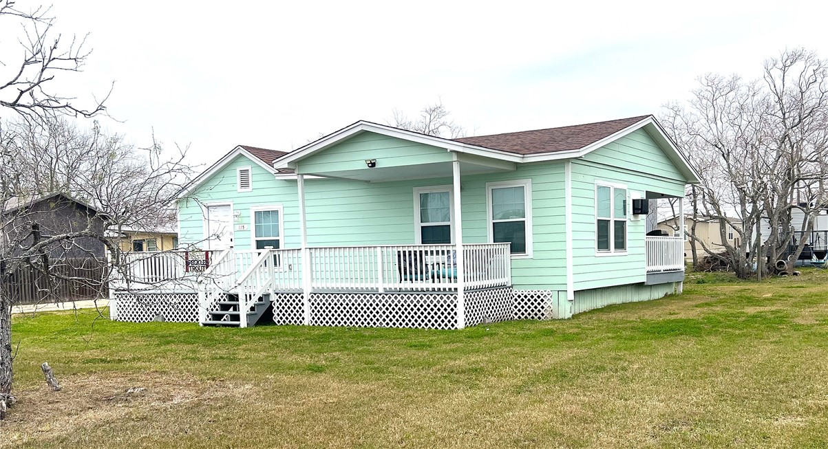 115 W Speckled Trout Property Photo 1