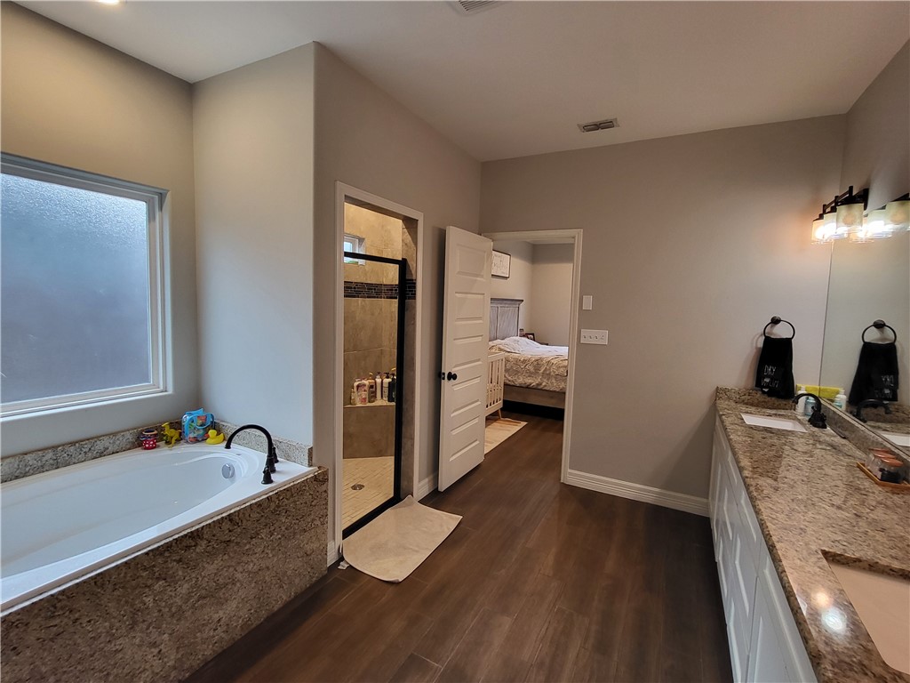 3829 Pennine Way Property Photo 18