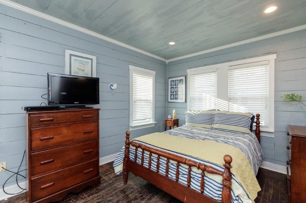 1009 1/2 Furman Ave Property Photo 7