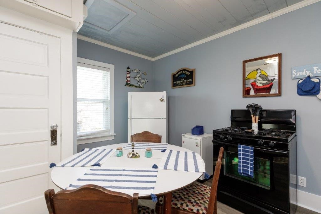 1009 1/2 Furman Ave Property Photo 12