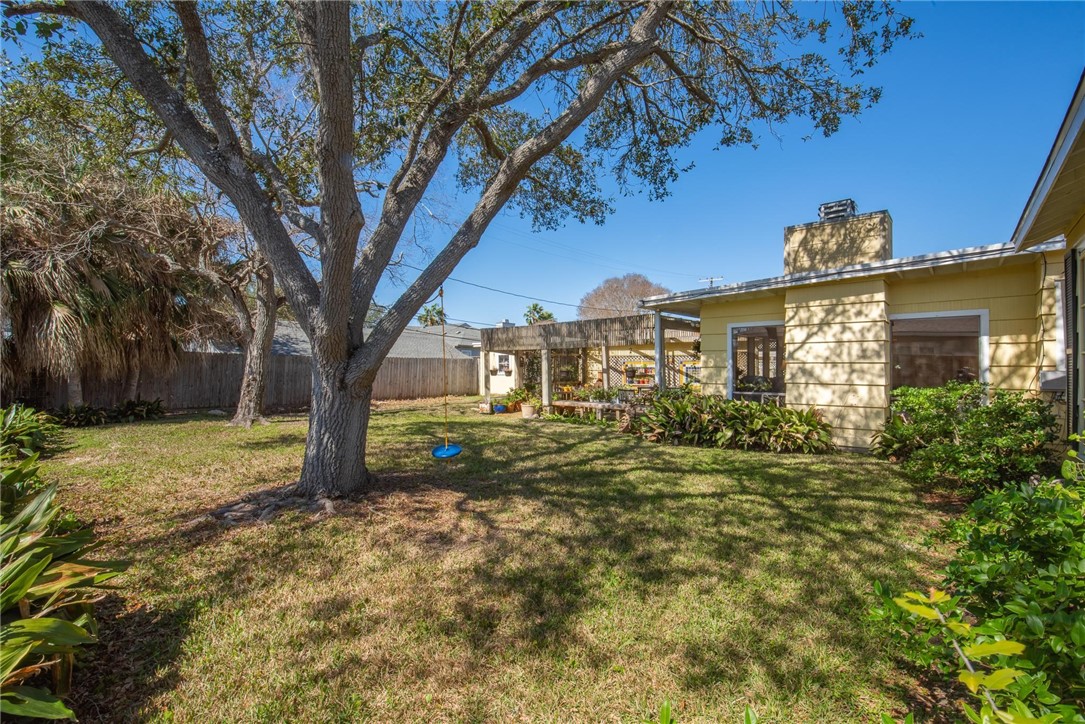 3343 San Antonio St Property Photo 35