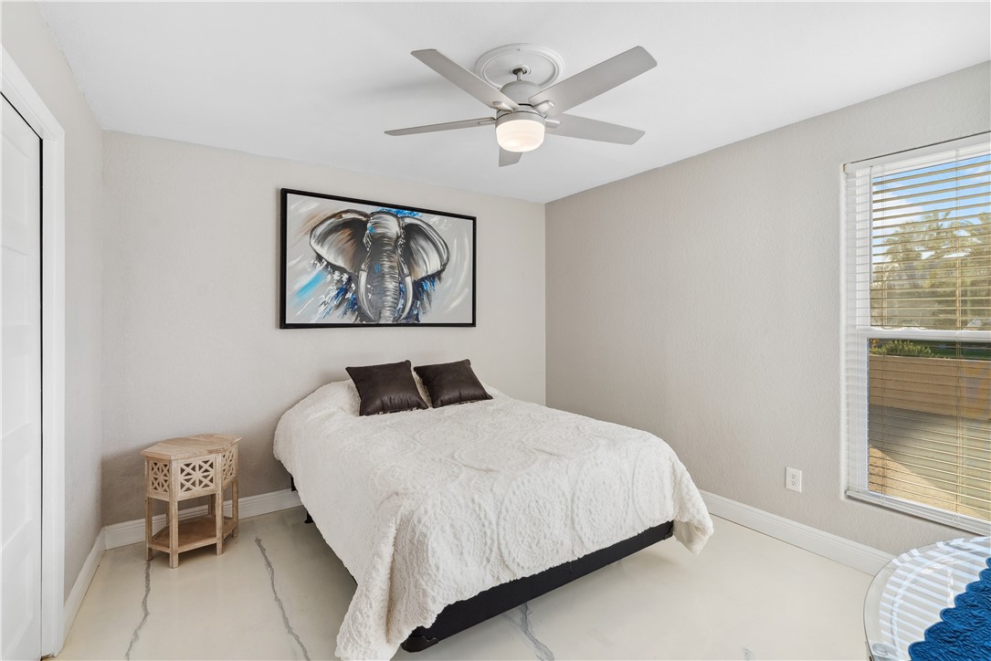 14306 Emerald St Property Photo 24