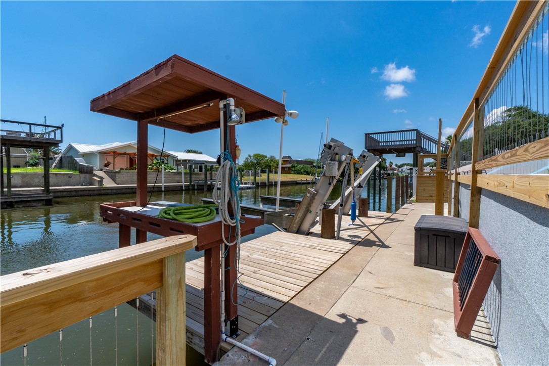 14306 Emerald St Property Photo 40