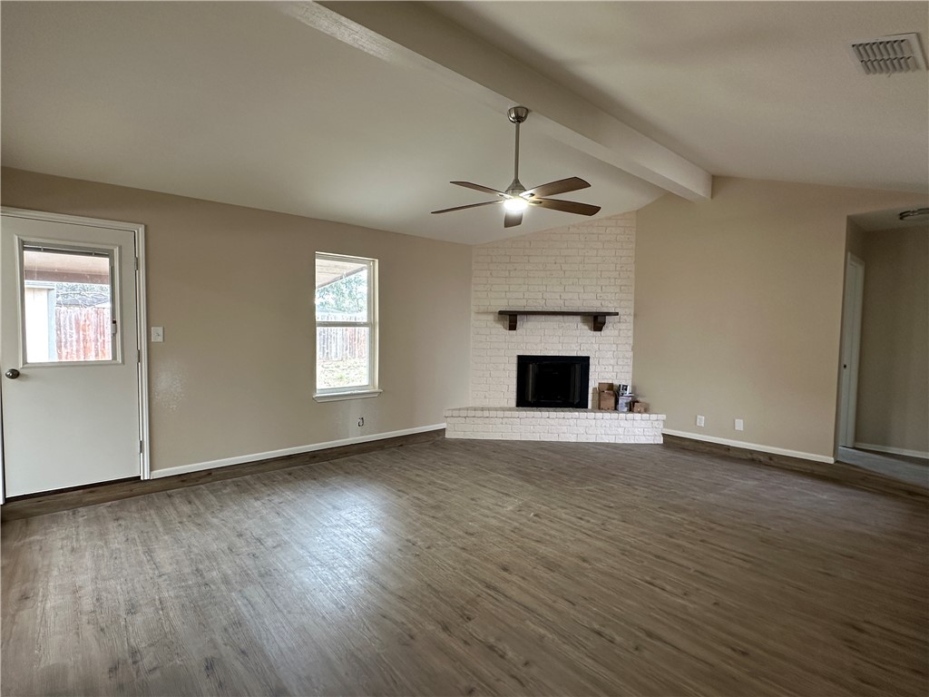 2718 Rockwood St Property Photo 6