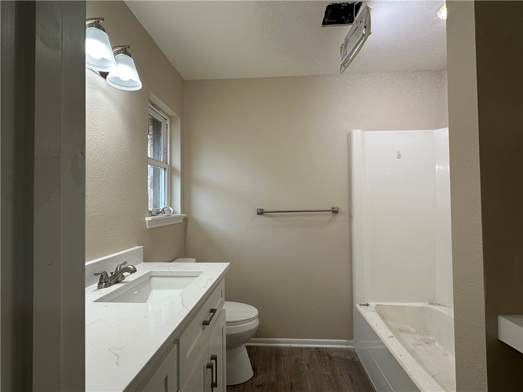 2718 Rockwood St Property Photo 11