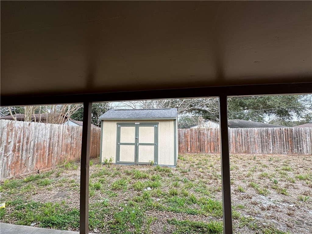 2718 Rockwood St Property Photo 13