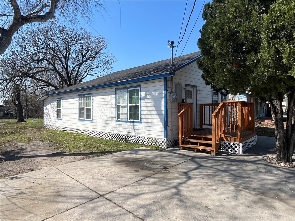 1213 14th St Property Photo 2
