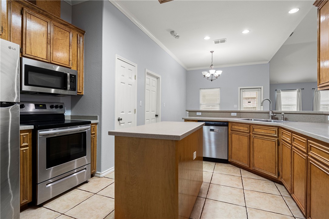 8302 Hailey Ct Property Photo 5