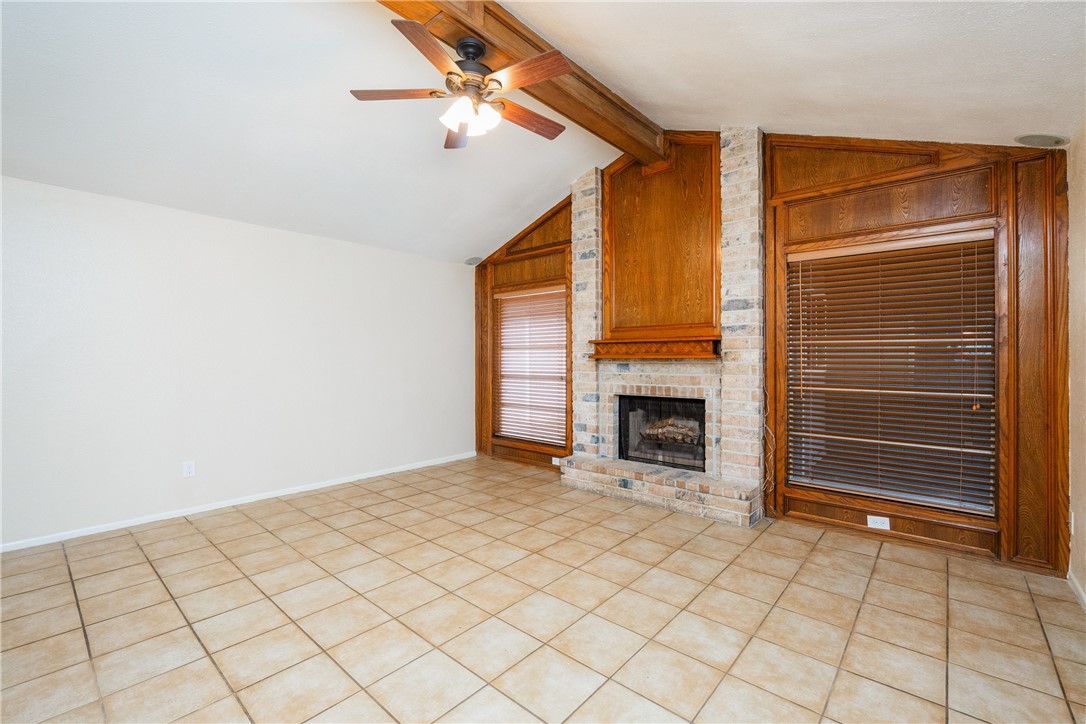 4909 Avenue C Property Photo 5
