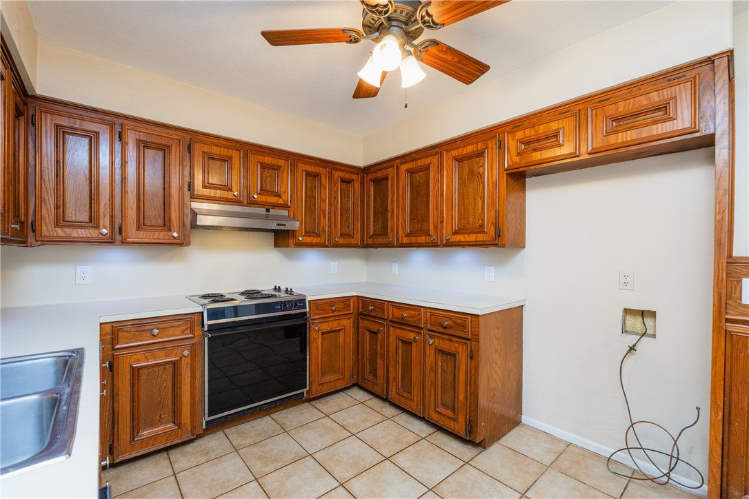 4909 Avenue C Property Photo 12