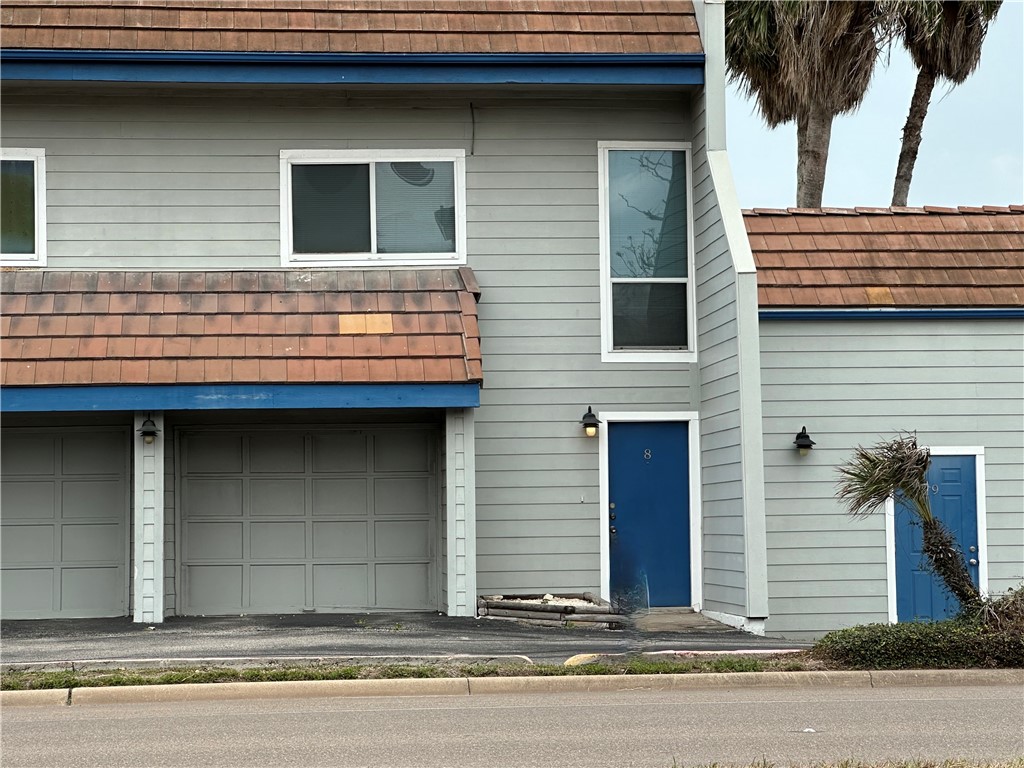3402 Ocean Dr Property Photo