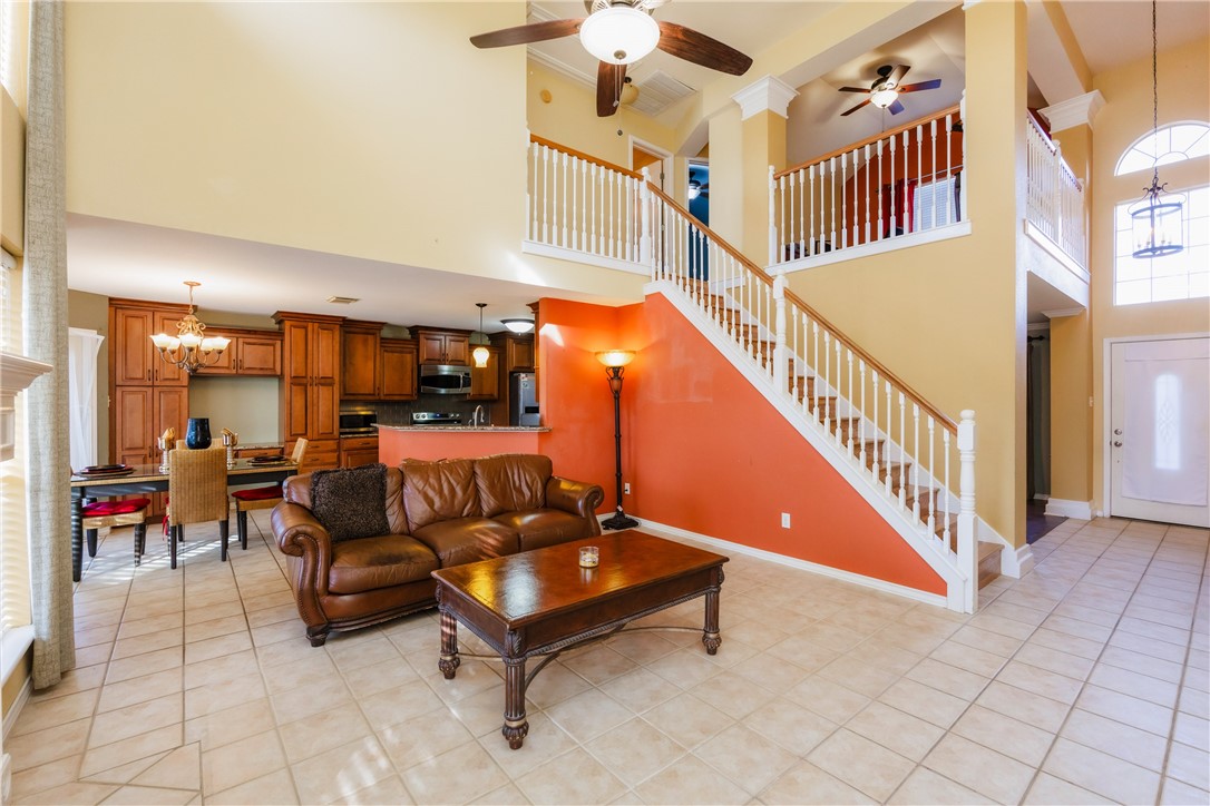 7409 Lake Monticello Ct Property Photo 4