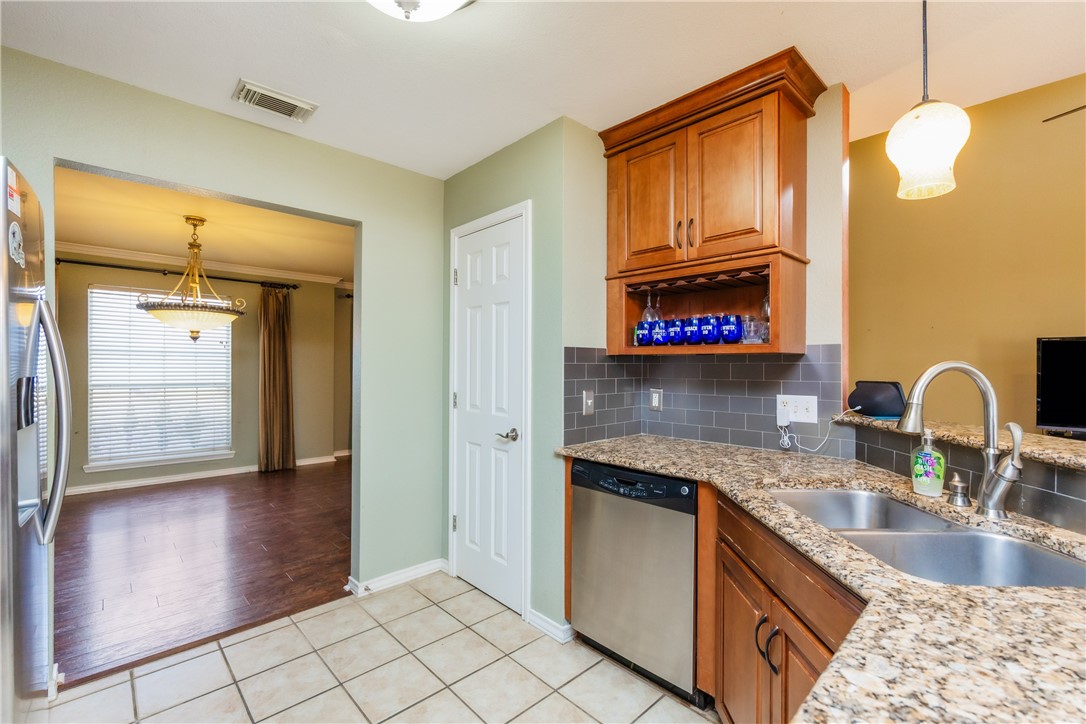 7409 Lake Monticello Ct Property Photo 15