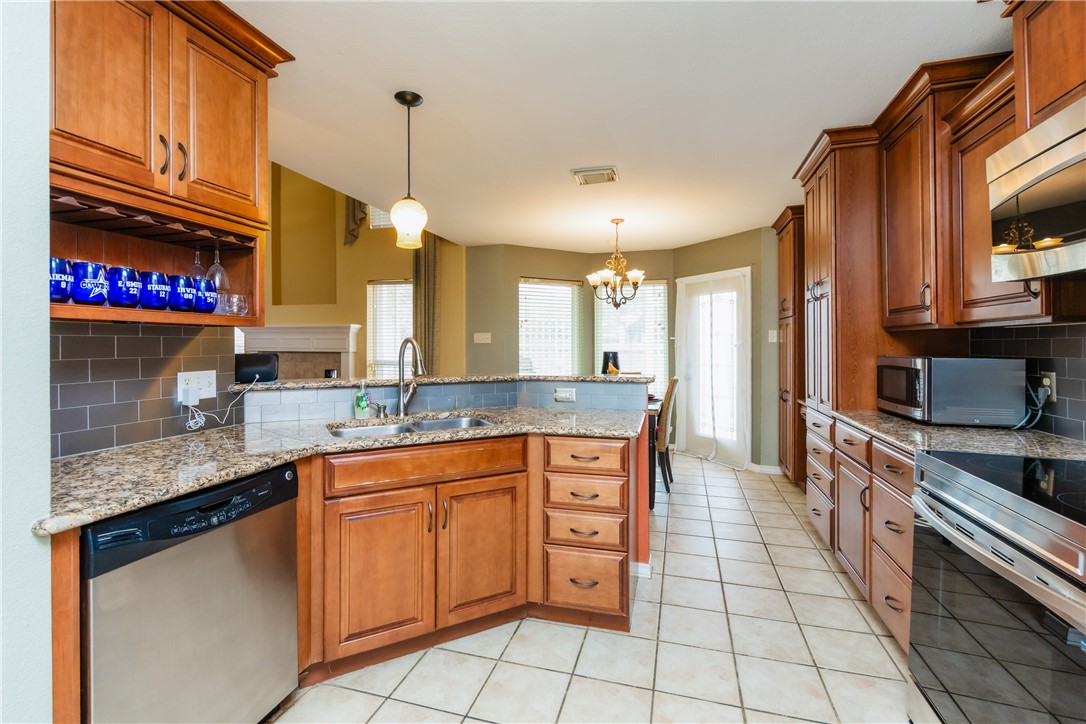 7409 Lake Monticello Ct Property Photo 16