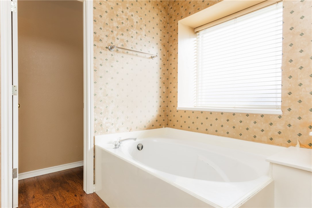 7409 Lake Monticello Ct Property Photo 28