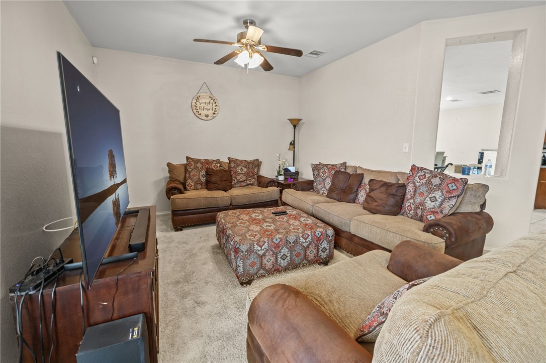 3613 Los Lagos Dr Property Photo 3