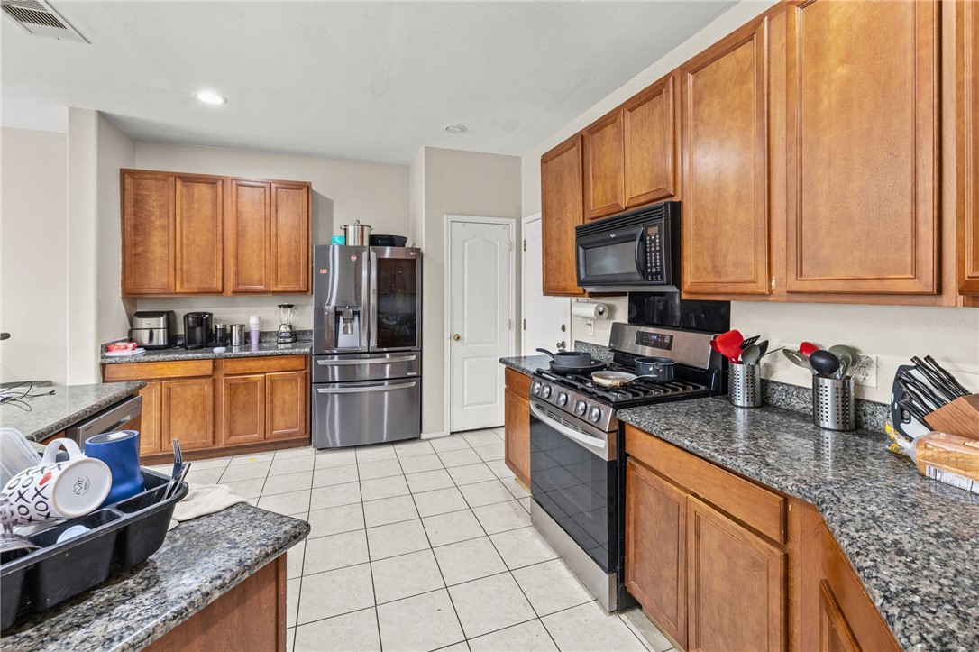 3613 Los Lagos Dr Property Photo 5