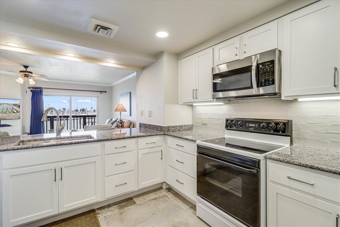 200 W Cotter C1 Property Photo 12