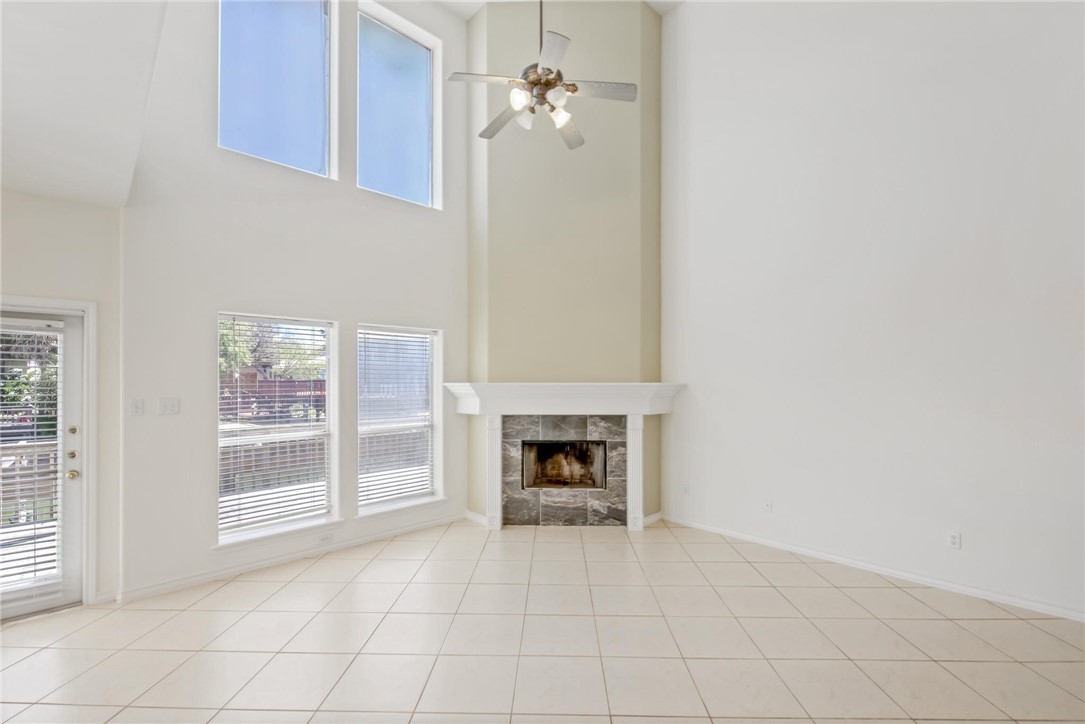 13534 Bullion Ct Property Photo 8