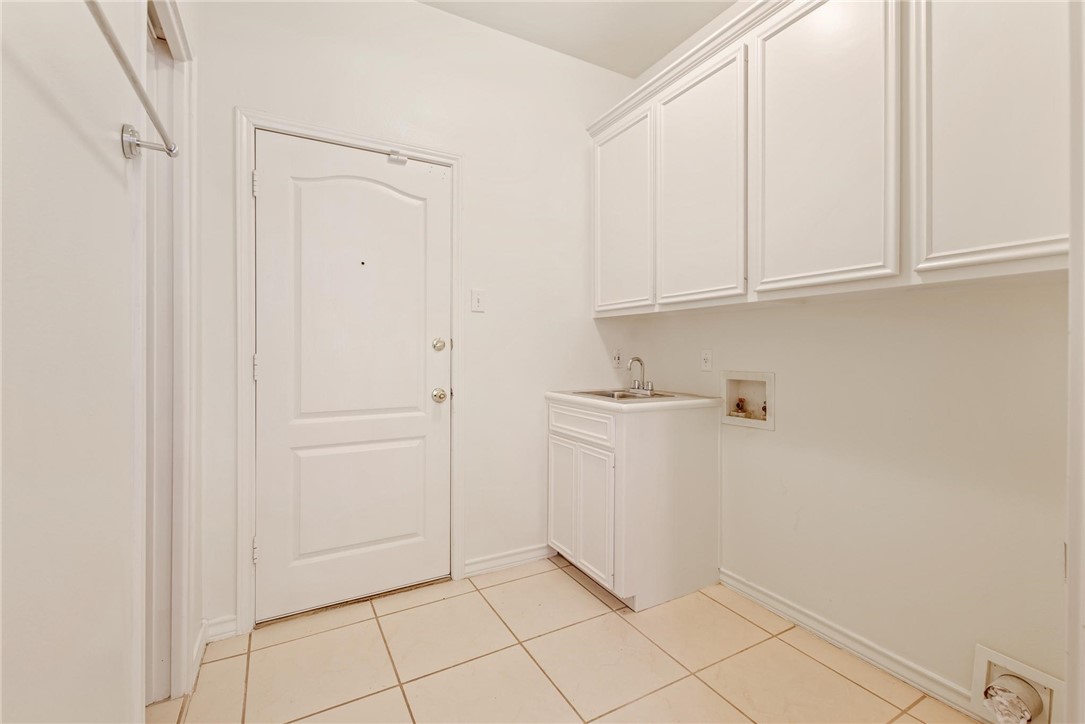 13534 Bullion Ct Property Photo 14