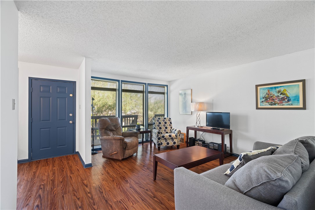 3402 Ocean Dr 17 Property Photo 6