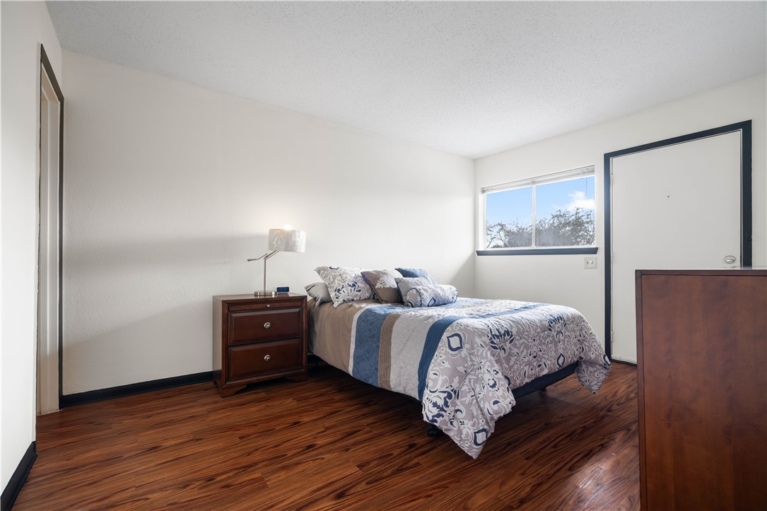 3402 Ocean Dr 17 Property Photo 12