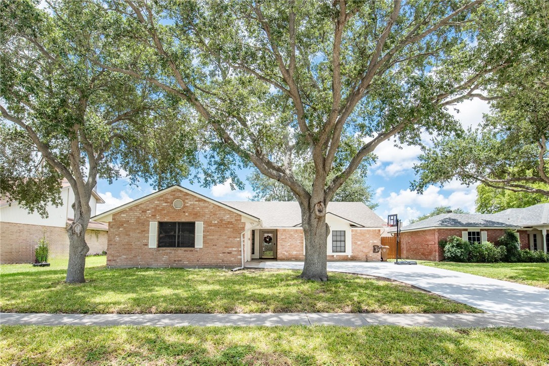 3133 BRIARHURST St Property Photo 1