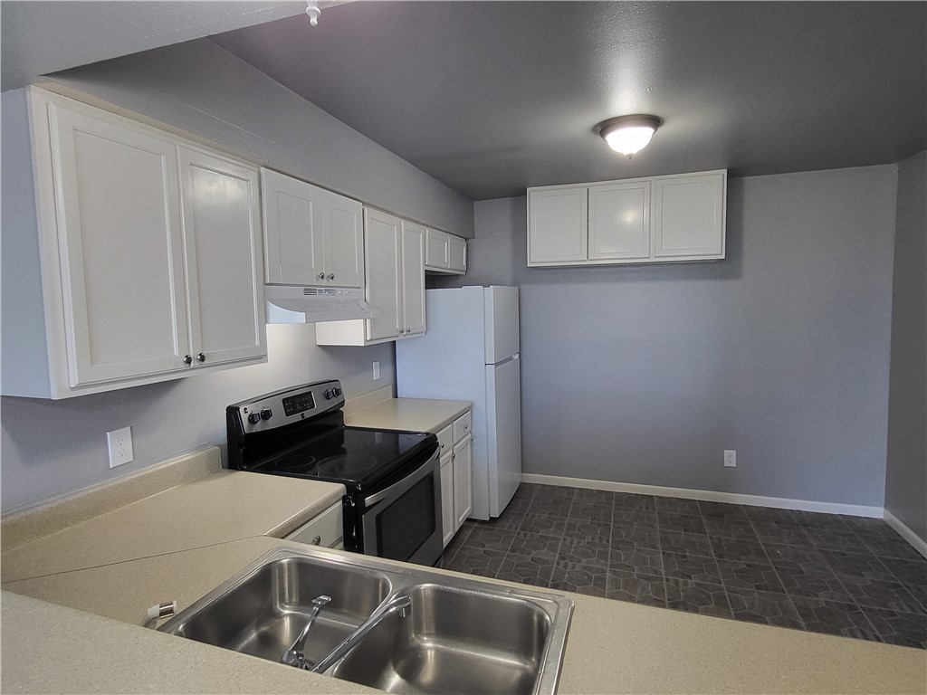 4502 Surfside Blvd 8 Property Photo 6