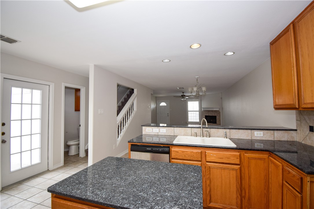 14435 Compass St C Property Photo 10