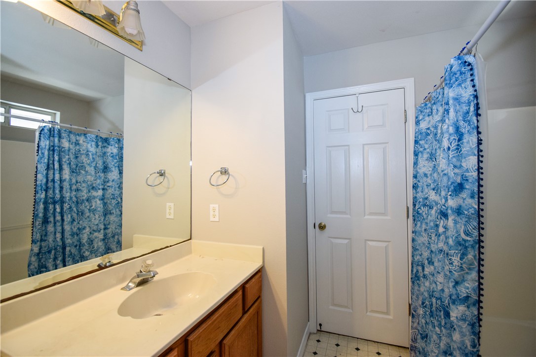 14435 Compass St D Property Photo 23