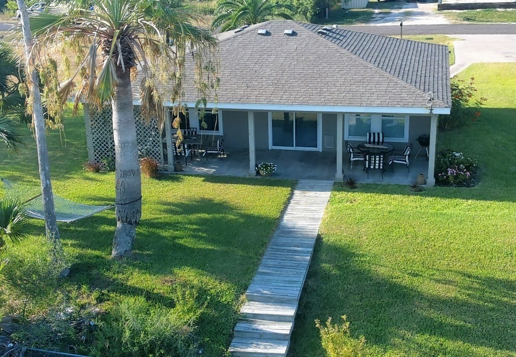 213 W Speckled Trout Property Photo