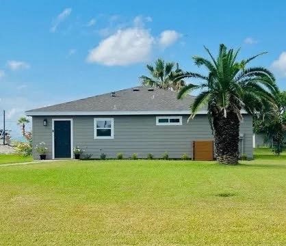 213 W Speckled Trout Property Photo 2