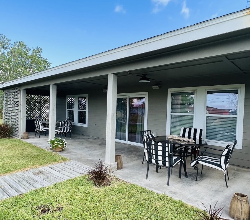 213 W Speckled Trout Property Photo 6