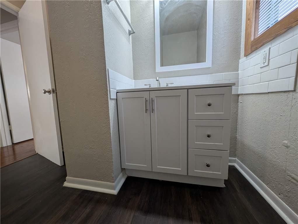 314 S Bee St Property Photo 18