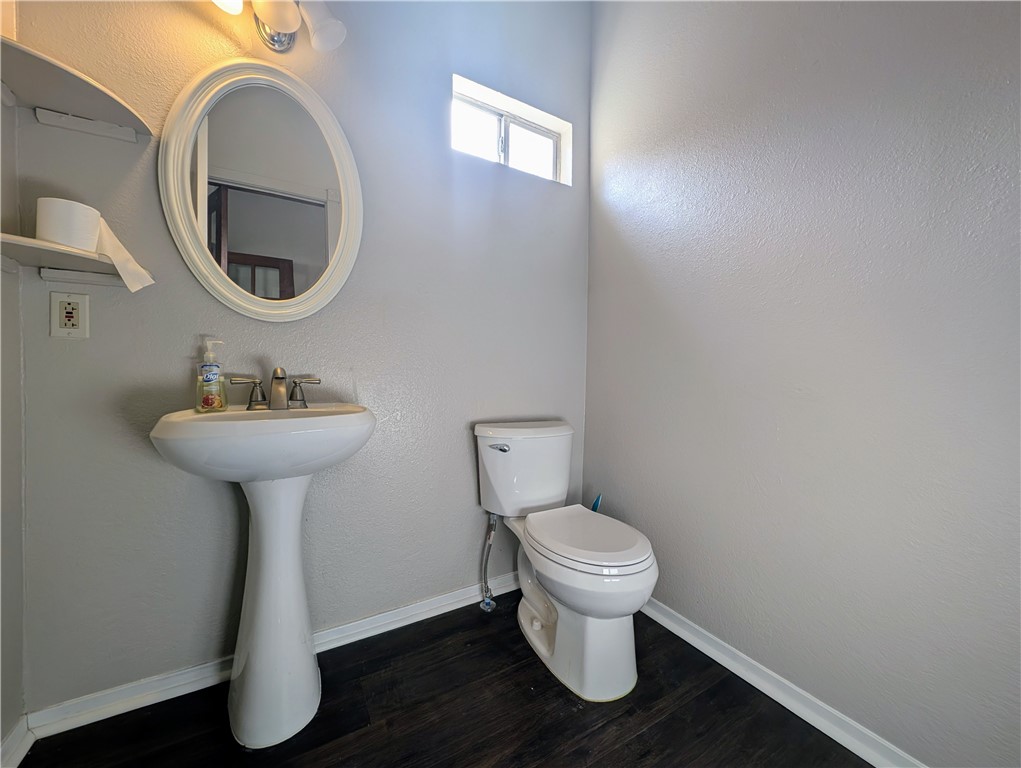 314 S Bee St Property Photo 24