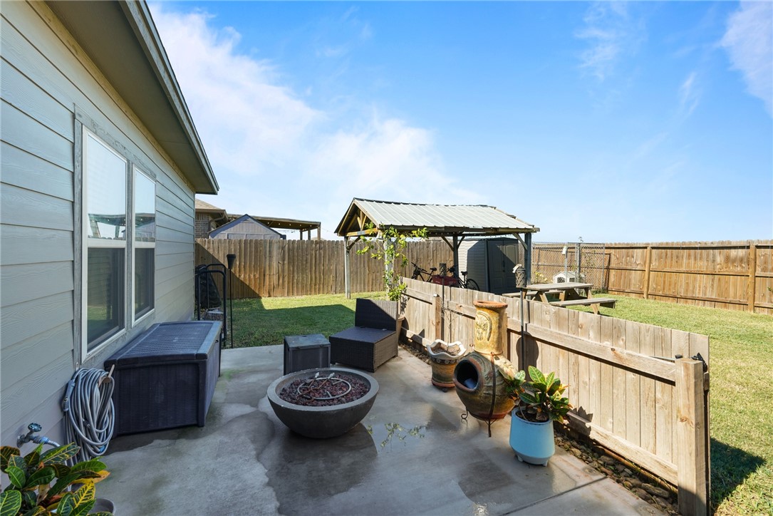 1346 Alexandra Park Lane Property Photo 33