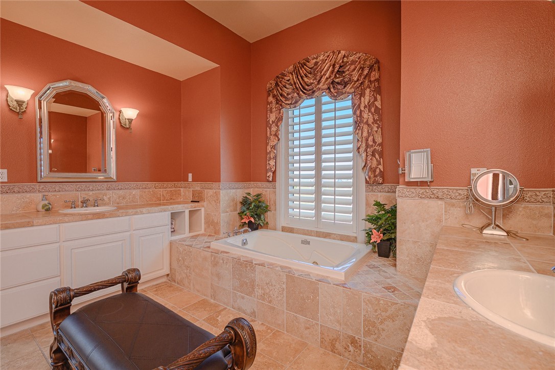 32 Southpointe Property Photo 30