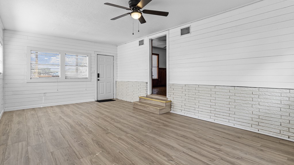1028 N Church St Property Photo 6