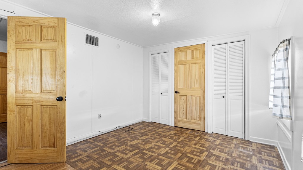 1028 N Church St Property Photo 17